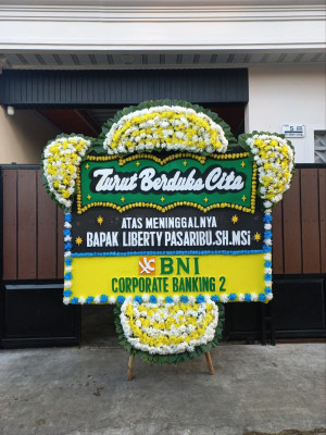 Papan Bunga Duka di Tanjung Pinang Barat