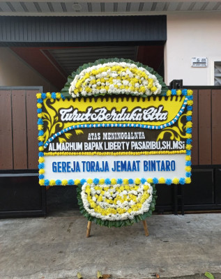 Papan Bunga Duka di Tanjung Pinang Barat
